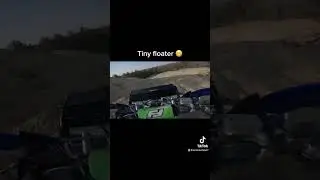 Fun natural sand pit jump 🤘 #atv #yamaha #yfz450r