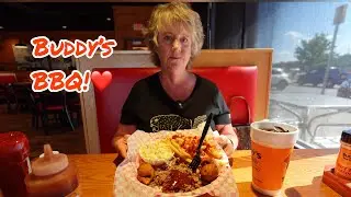 Buddy’s BBQ In Sevierville!😋