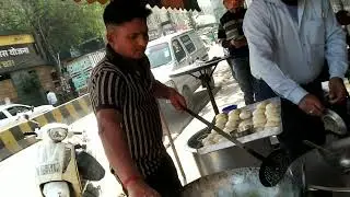 Sardar ji ke Chhole-bhature- Dev Nagar Karol Bagh #shorts #ytshorts #food #cholebhature #streetfood 