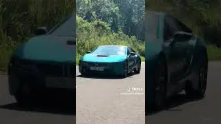 BMW i8, Range Rover Vogue #bmw #rangerover #car #motivation #luxury