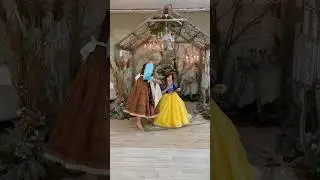 Backstage💙#Cinderella #Snowwhite #blancanieves #disneyprincess #disneycosplay #cosplay #backstage