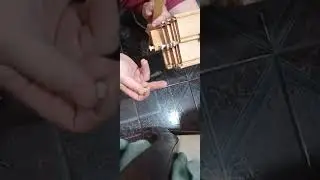 Como reparar o cambiar rodillos de guia de puerta corrediza!!!!