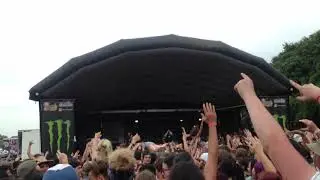 Beartooth - I Have A Problem - (Live)