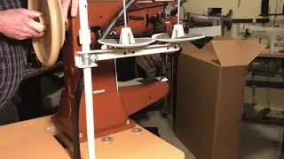 Blind Leatherworker's New COBRA Class 3 Heavy Duty Stitcher Vid 3 Assembling the machine