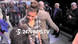 (New) Zendaya Star of K.C. Undercover Greets Fans at GMA