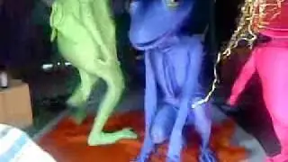 Aliens At Tomorrowland !!
