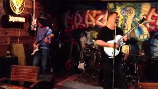 John Chee & David Shafran playing Pink Floyd at the Crazy Elephant SIngapore