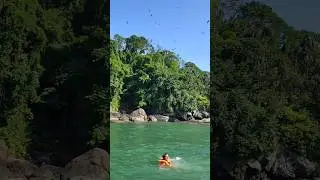 Praia do Arpoador e Ilha do Guara&uacute; em Peru&iacute;be SP