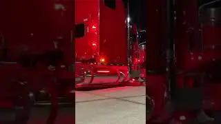 Freightliner classic xl Polish up #freightliner #chrome #chickenlights #red #airridesuspension