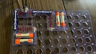Super flying saucer snap circuit