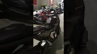 Honda X-Adv 750  Matt Iridium Grey Metallic 2023