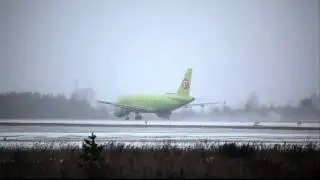 Взлет A319 S7 в Челябинске USCC 13.11.2011