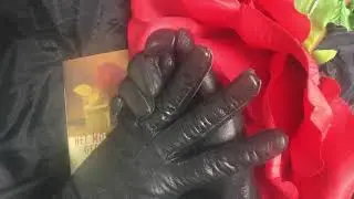 LEATHER GLOVES ❣️ 👄 READING POEMS IN DUTCH DURING RAIN☔ [[ASMR]]