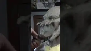 Sculpting The Predator #art #painting #artist #shorts #sculpture #drawing #alien #clay #predator