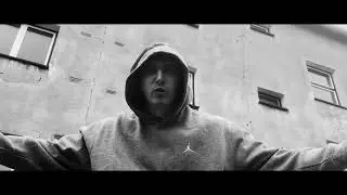 MC MAČADA - ONI TO NEVIDIA [Official Videoclip]