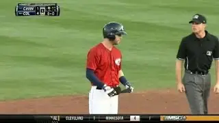 Clippers' Naquin smacks double