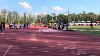 Eden runs the 200m at Union County Conference meet