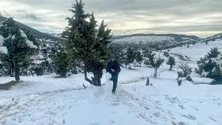 حين تكسو الثلوج الجبال .. مشاهد ساحرة من قلب الأطلس بإقليم بني ملال ❄️🏔️