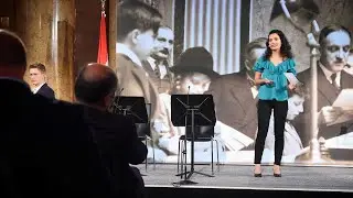 Elodie Arpa, Erika Pins und die Geschichte von Peter van Pels