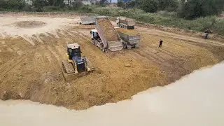 Super Power Construction Bulldozer Pushing Dirt to Filling Land . Bulldozer Construction TV