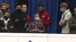 Алена Косторная, Евгений Плющенко и Сергей Розанов смотрят КП пар. кубок Ростелеком 20.11.2020