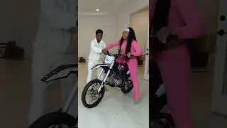 #2xrakai on #Twitch | BUNNA B CRASHED THE DIRTBIKE