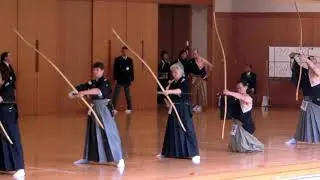 This is kyudo (弓道) in Meiji Jingu-Shiseikan Budojo (明治神宮 至誠館 武道場). -Tokyo, Japan Travel Guide -