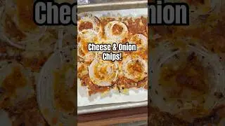 Чипсы с сыром и луком! #ВирусноеВидео #Чипсы #Лук #2ингредиента #Рецепт10минут #ФастФуд #Кето