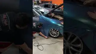 How to vinyl wrap the front fender on a car!￼