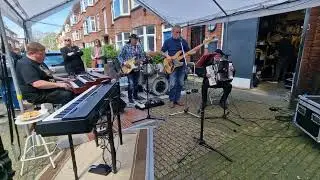 11Pwlive.com van Patrick Lejewaan.  Bevrijding s Festival teken stond voor de Bevrijding 5 mei 2024