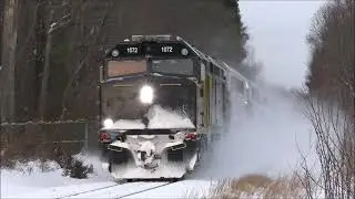Black painted MBTA F40 1072 in revenue service in the snow! - Fall River Line - 1/27/2026