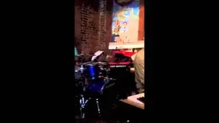 Aaron Hardin - What Child Is This featuring Marion 