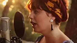 İdil Meşe feat. Da Poet - Red Bull Warm Up 2016