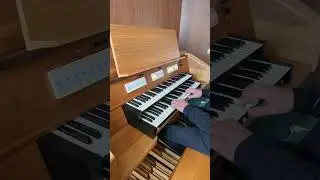D&eacute;monstration orgue AHLBORN DS16 par RG