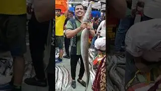 Fish Market MUMBAI Address :- Crawfordmarket , just near manish market cst station #fish #mumbai