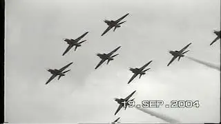 Biggin Hill air display (19/09/04),filmed from field opposite runway 03.
