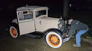 Hand crank Ford Model A