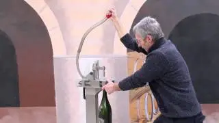 Boucheuse manuelle inox pour bouteilles de vin et champagne de 75 cl &agrave; 12 litres - Tom Press