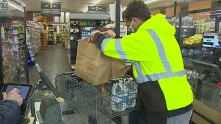 Market gains; Recognizing grocery store employees in Manchester