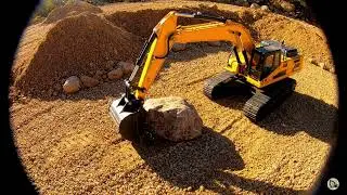 RC Excavator: Miniature Marvel or Grand Illusion? 🏗️✨
