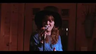 Glori Wilder performs 'Seasick', live, in the studio.