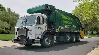 Brand New Peterbilt 520 rear loader!!