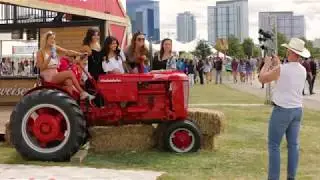 Sights and Sounds: Country LakeShake