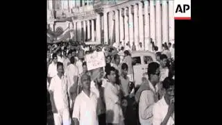 CAN291 FOOD SHORTAGE PROTEST MARCH TO PRIME MINISTER SHASTRI'S HOUSE