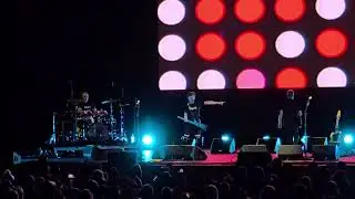 Devo - 11-1-25  Smart Patrol/Mr. DNA-Gates of Steel( Microphone Malfunction 