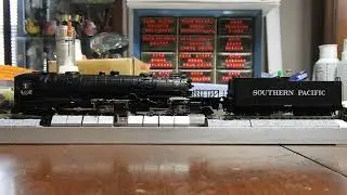 N scale Intermountain AC-12