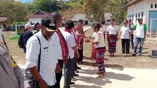 PROSES PENYAMBUTAN BPK SEKDA KAB. MBD DAN ROMBONGAN DI DUSUN UIWILY. 