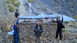 Nomadic life under heavy rain ☔🐑 | Cooking traditional food in the pristine nature of Zagros ⛰️