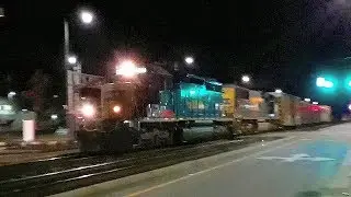 CSX EMDs Ex-C&O SD40-2 #8387 & Ex-CR SD70MAC 4576 at Notch 6 lead Q401-28 sounding good