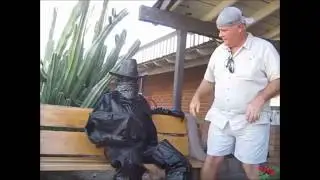 Bronze Cowboy! MOVING  Statue surprise!